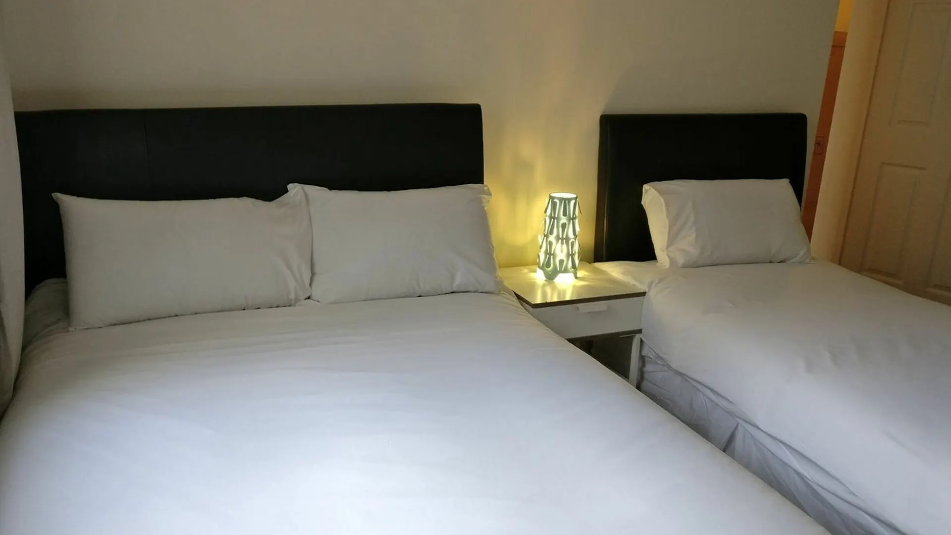 Metrostays - Antiques Quarter Dublin 0*,  Ireland