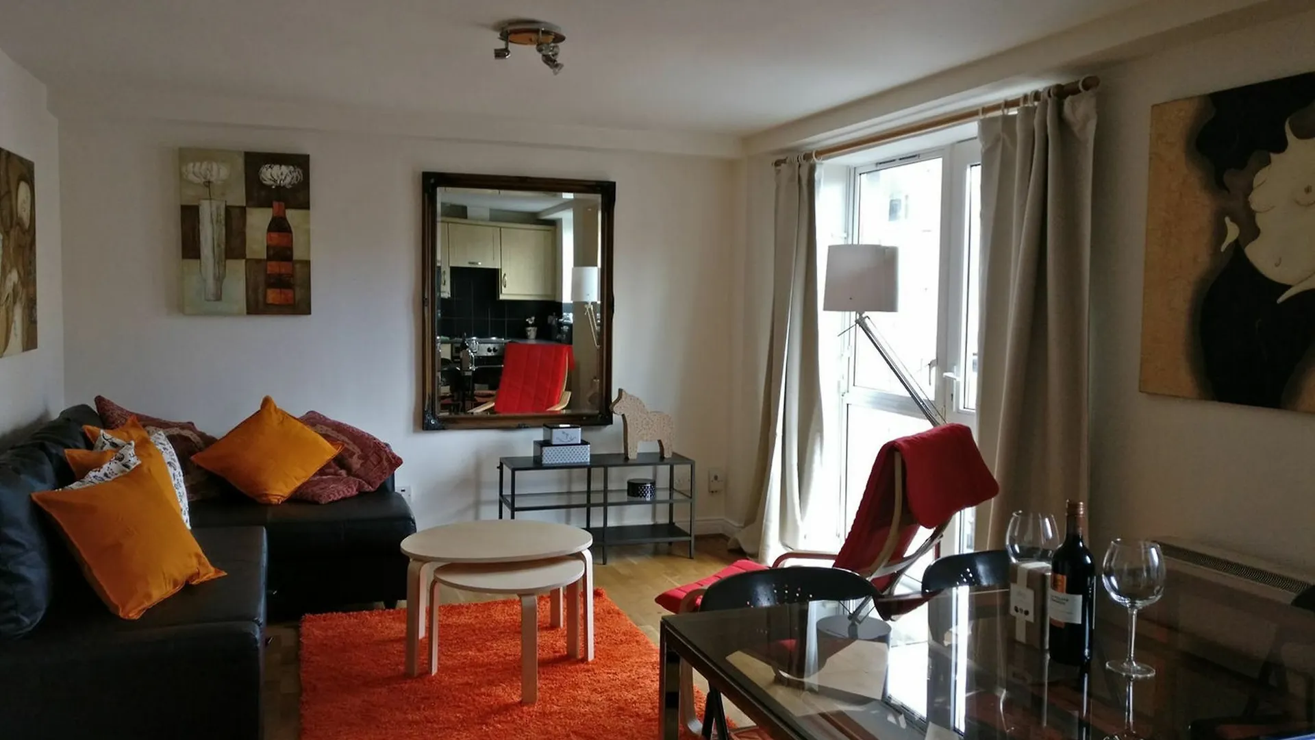 Metrostays - Antiques Quarter Dublin Ireland
